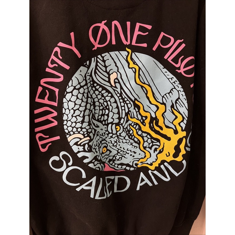 Twenty One Pilots Tour Hoodie Sweatshirt Scaled and Icy Tour Concert Medium - Picture 5 of 6